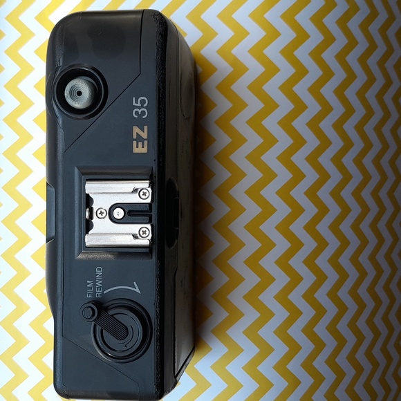Vintage Vivitar Camera - Picture 5 of 7